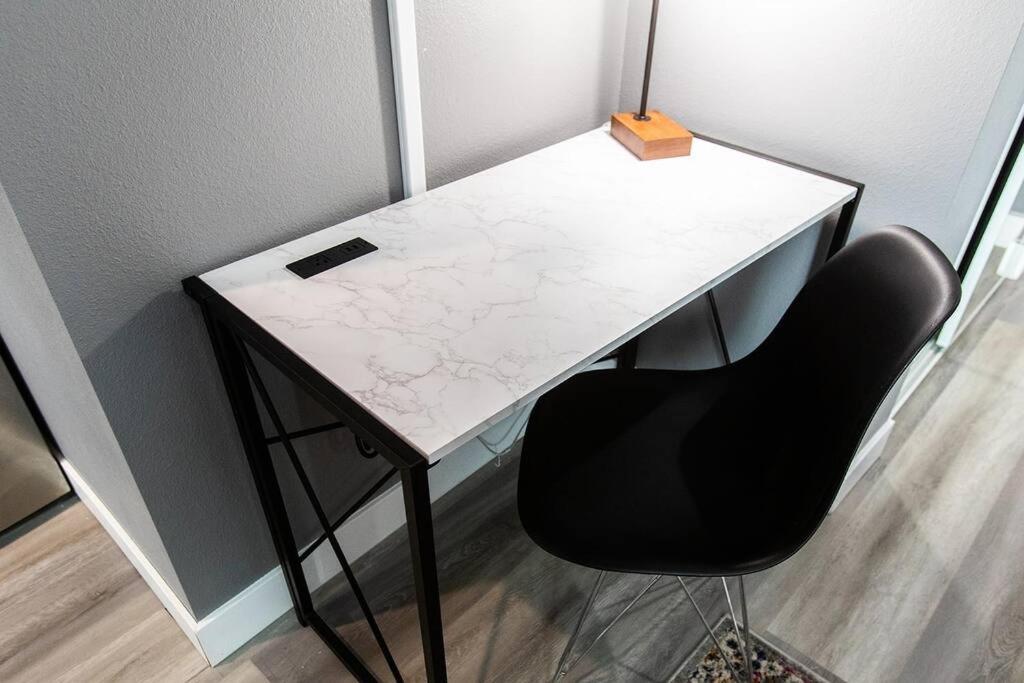 Professionals-Restaurants-Fastwifi-A C-Desk- Pets Appartement San Diego Buitenkant foto